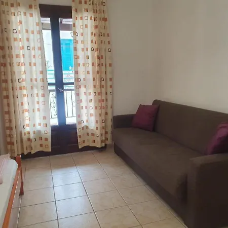 Marilia House *